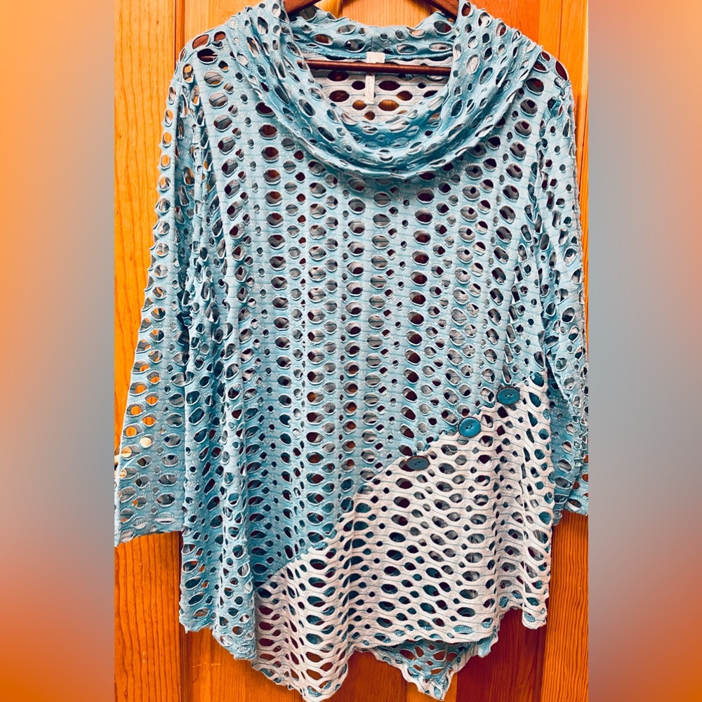 Women’s “Lulu B” Laser Cut Eyelet Hole 3/4 Sleeve Cowl Neck Top - Picture 3 of 15